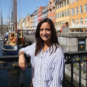 Meet your Posher, Lauren